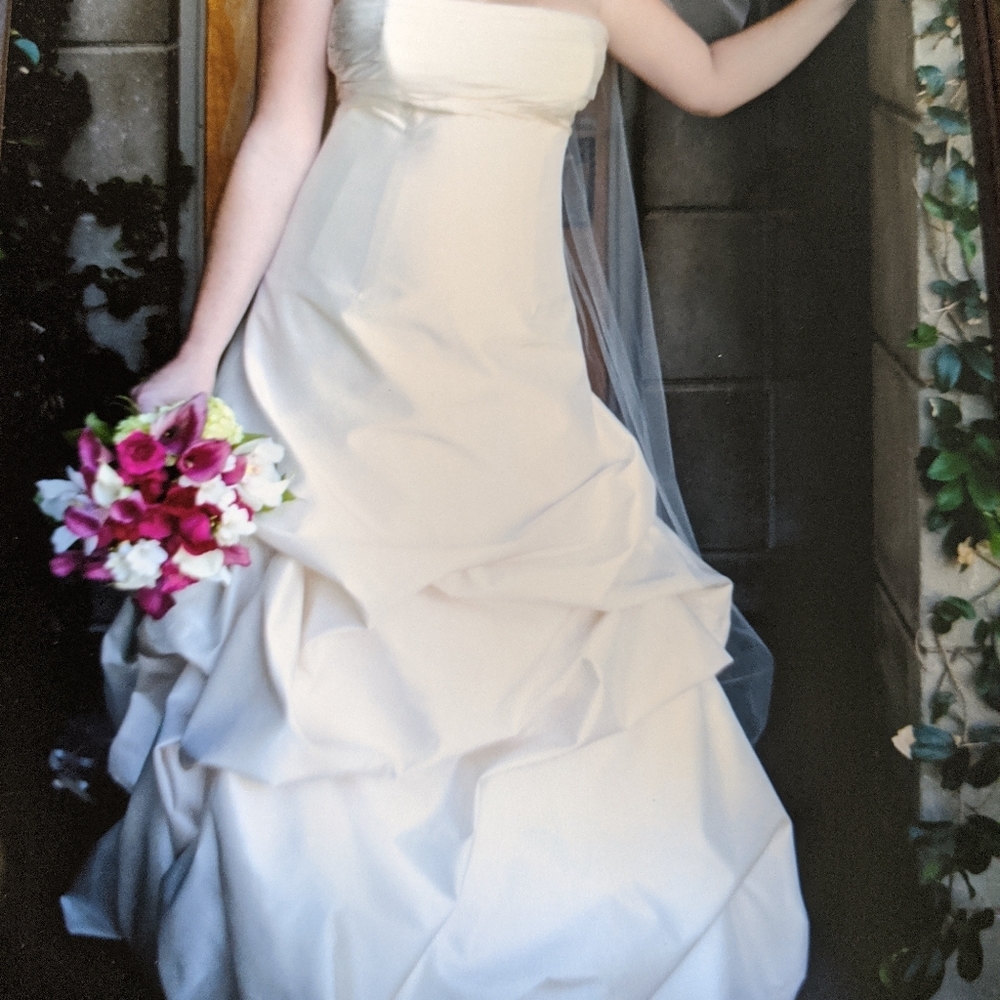 Romona Keveza Wedding Dress circa fall 2008